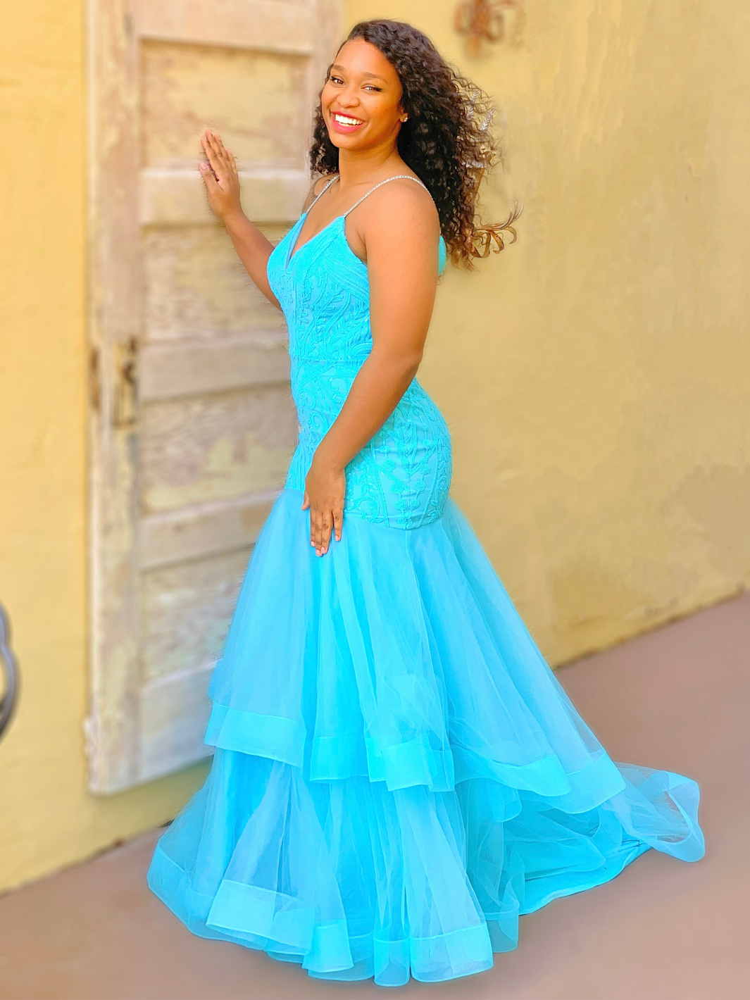Turquoise Sequins Applique Mermaid Prom Dress