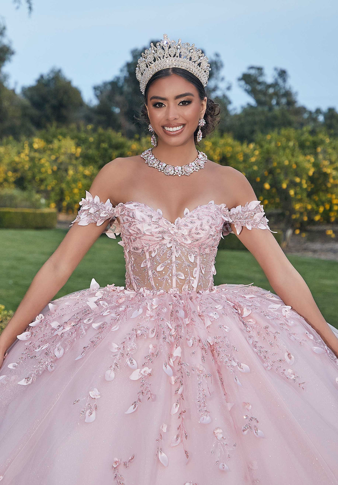 Gold and pink quinceanera clearance